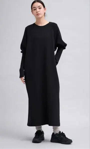 CLOCHE(클로셰) 리브 슬리브 원피스 종이상자 니트 원피스