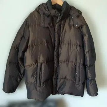 UNIQLO 다크 브라운 후드 부착 다운 자켓