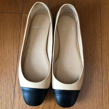 CARRANO 바이컬러 플랫슈즈