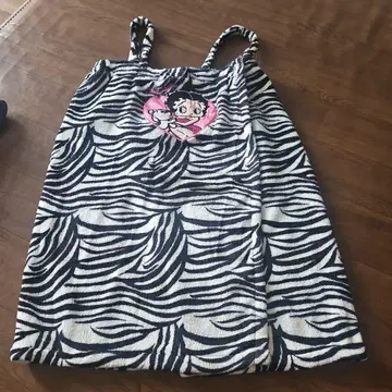 베티  부프 제브라 패턴 룸웨어