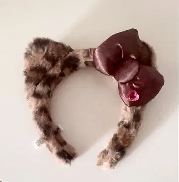 USJ 레오파드 무늬 퍼 리본 머리띠