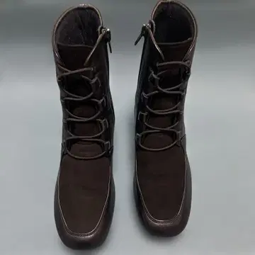 블랙 지퍼 부츠