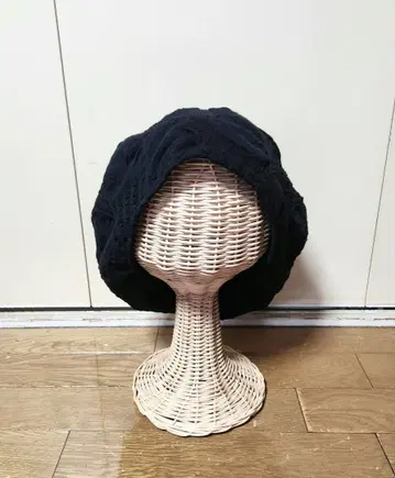 요건 레일, 모유루를 좋아하시는 분께 울 자카드 니트 베레모 블랙