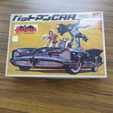 배트맨카 1/32 스케일 프라모델