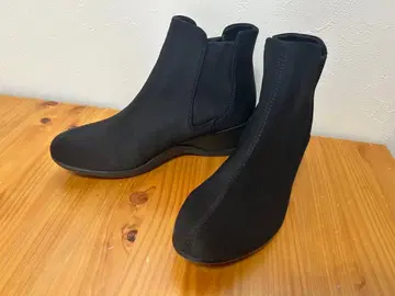 [ 새상품급 ] fitfit 블랙 사이드 고어 부츠 웨지솔 숏