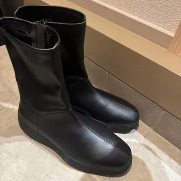 유니클로:C 스트레치 숏부츠