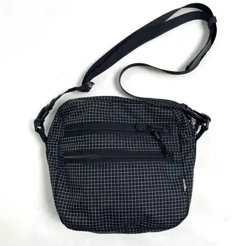 anytime anywhere SQUARE POUCH