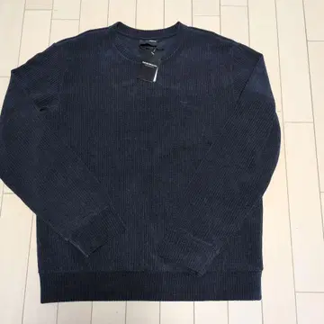 택 포함 새상품 EMPORIO ARMANI 다크 블루 니트 사이즈 M