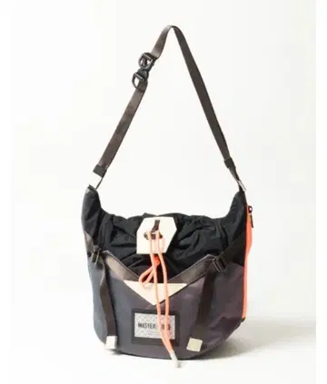 MASTER-PIECE PRISM 숄더백 마스터피스