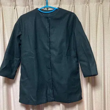 얇은 소재의 블랙 코트 XL