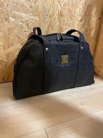 MCM 보스턴 백 블랙