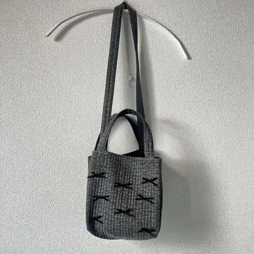 새상품급 Gypsohila 지프소필리아 리본 토트백 그레이