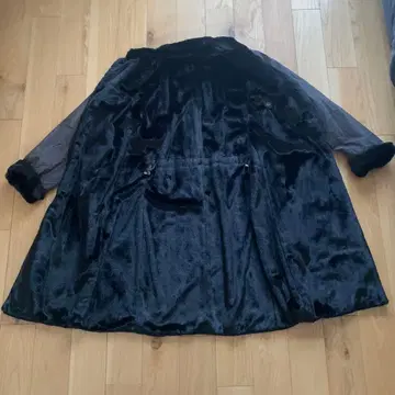 이나바 요시에 코트 기장-90cm 어깨 너비-40cm 미사용 새상품입니다