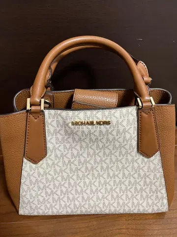 MICHAEL KORS 핸드백 화이트/브라운