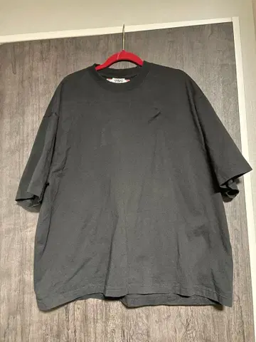 blank pizza studio SHAKA WEAR 블랙 T셔츠