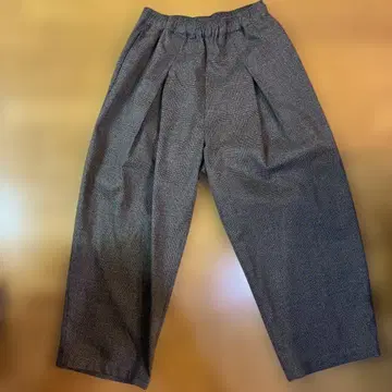 늑대와 잠자는 양의 소완 브라운 체크