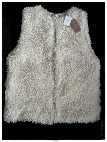 새상품 미사용 퍼 베스트 아이보리 에피미에피미