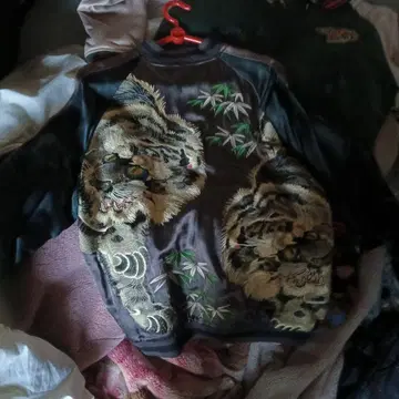 호랑이 사자 자수 새틴 스카잔 백화양란