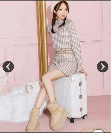 미셸 마카롱 로고 라인 니트 셋업