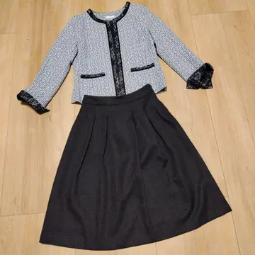 GLACIER M 스커트 수트 블랙 화이트