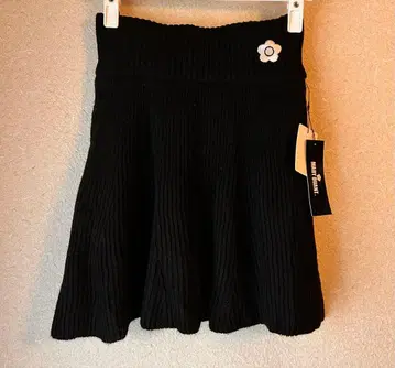 마리퀀트 니트 치마바지 택 포함 M