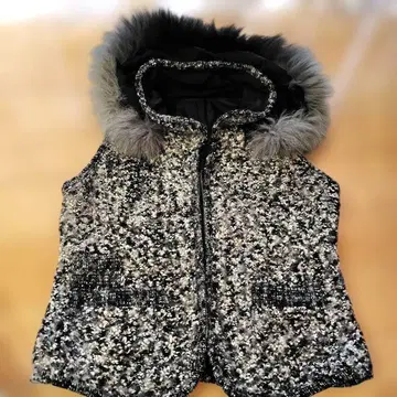 퍼 달린 트위드 베스트