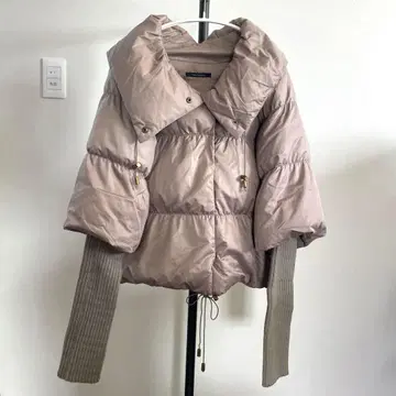 담아가는 만큼 묶음 판매 대상 핑크 베이지 다운 자켓 리브 니트 소매