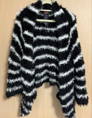 MAISON GILFY 보더 샤기 가디건 M