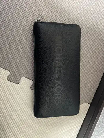 MICHAEL KORS 블랙 장지갑