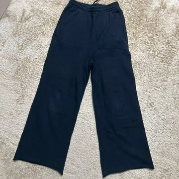 블랙 와이드 팬츠 허리밴딩 맨투맨 레리움