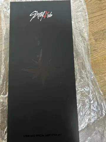 STRAY KIDS OFFICIAL LIGHT STICK VER.2