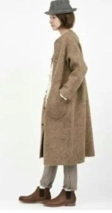 45R 알룰 모쿠모쿠 니트의 치로리안 코트