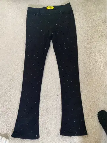 즉완.초레어.GUAPI 블랙 플레어 데님 36