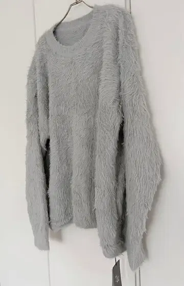 마쉬멜로우 터치 라운드넥 샤기 여성용 니트 라이트 그레이