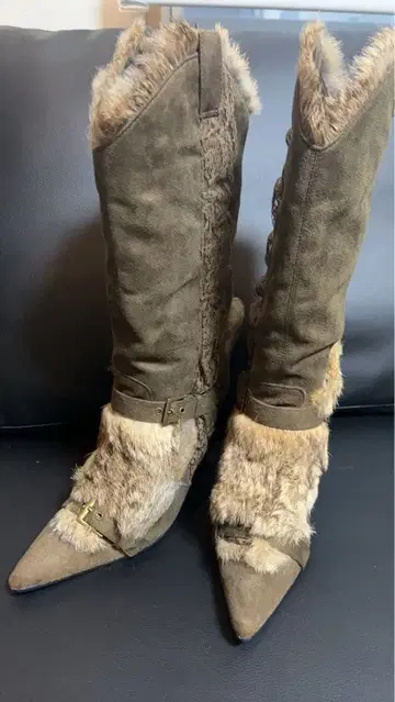 올리브 그린 스웨이드 퍼 롱 부츠