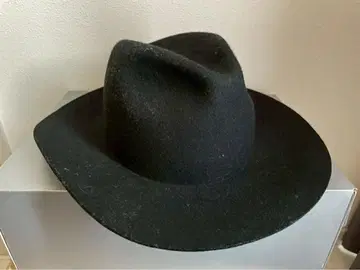 yotsuba 블랙 울 햇