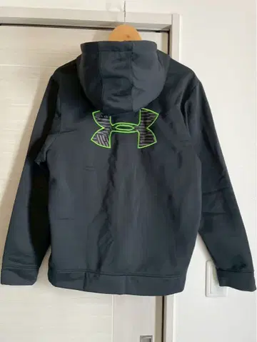 언더아머 블랙 후드티 풀 집업