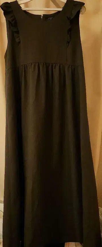 franche lippee 프랑슈리페 어깨 프릴 원피스