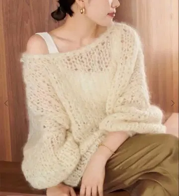 이번 시즌 Plage HAND KNIT 점보탐 풀오버 플라주