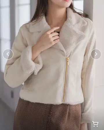 미슈마슈 택 포함 새상품 퍼 달린 스웨이드 라이더 자켓