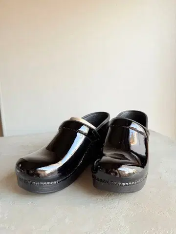 미사용 새상품 Dansko Professional 페이턴트 블랙 39