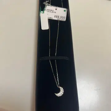 플라티나 달 다이아 목걸이