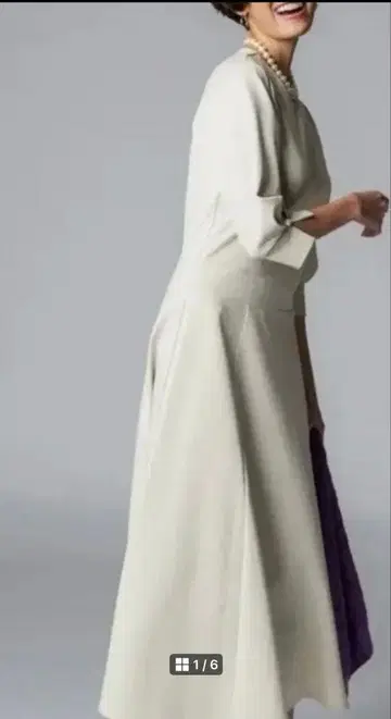 두클라쎄 펄 장식 플레어 롱 원피스