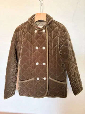 Traditional Weatherwear 벨로아 충전솜 퀼팅 자켓