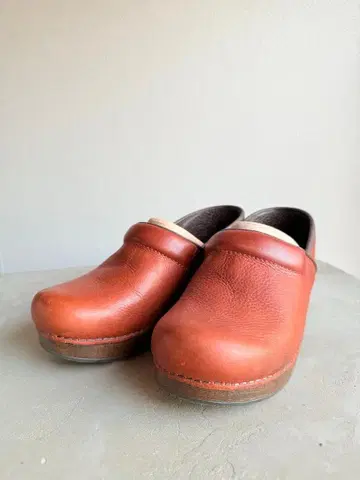 컨디션 최상 Dansko 프로페셔널 탄 38 데드스탁 제품