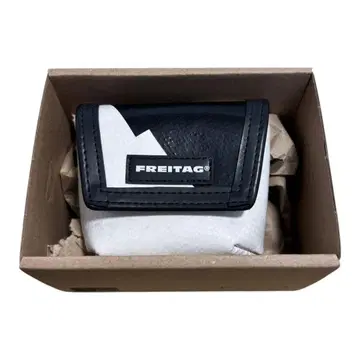 111612 FREITAG F213 MINI MESSENGER