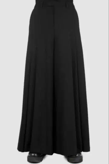 라드 뮤지션 턱 와이드 플레어 팬츠 슬랙스 블랙