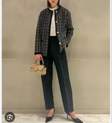 쁘띠 부클레 트위드 니트 크루넥 자켓