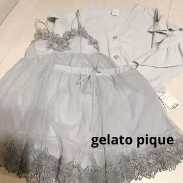 [ 택 포함 3세트 ] 젤라또피케 알폰스 무하 홈웨어 파자마