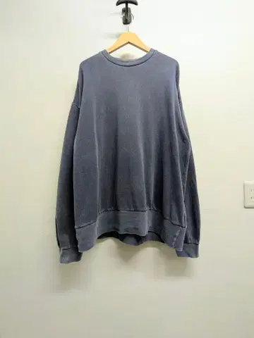 페이드 보로 맨투맨 오버 사이즈 빈티지 네이비 빅 루즈